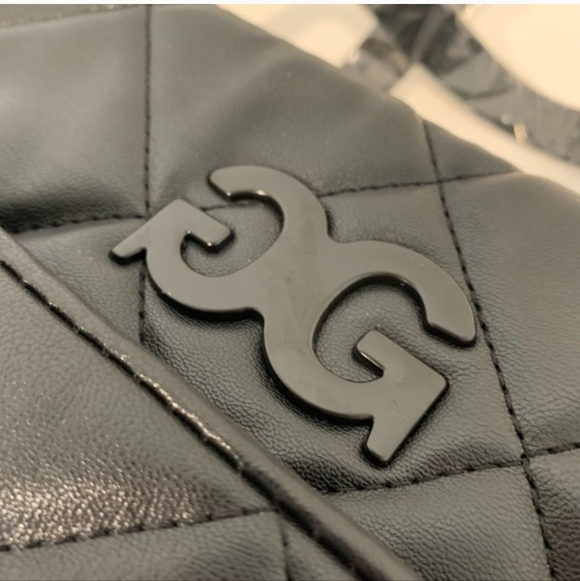 Gilda Paris Quilted Black Weekender Duffel Bag With Crossbody Strap, NWT - Picture 2 of 8